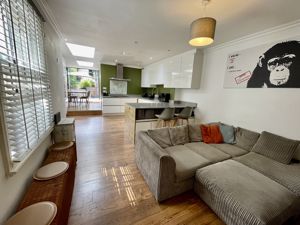 Photo 7- click for photo gallery